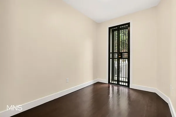 Rented by MNS | media 15