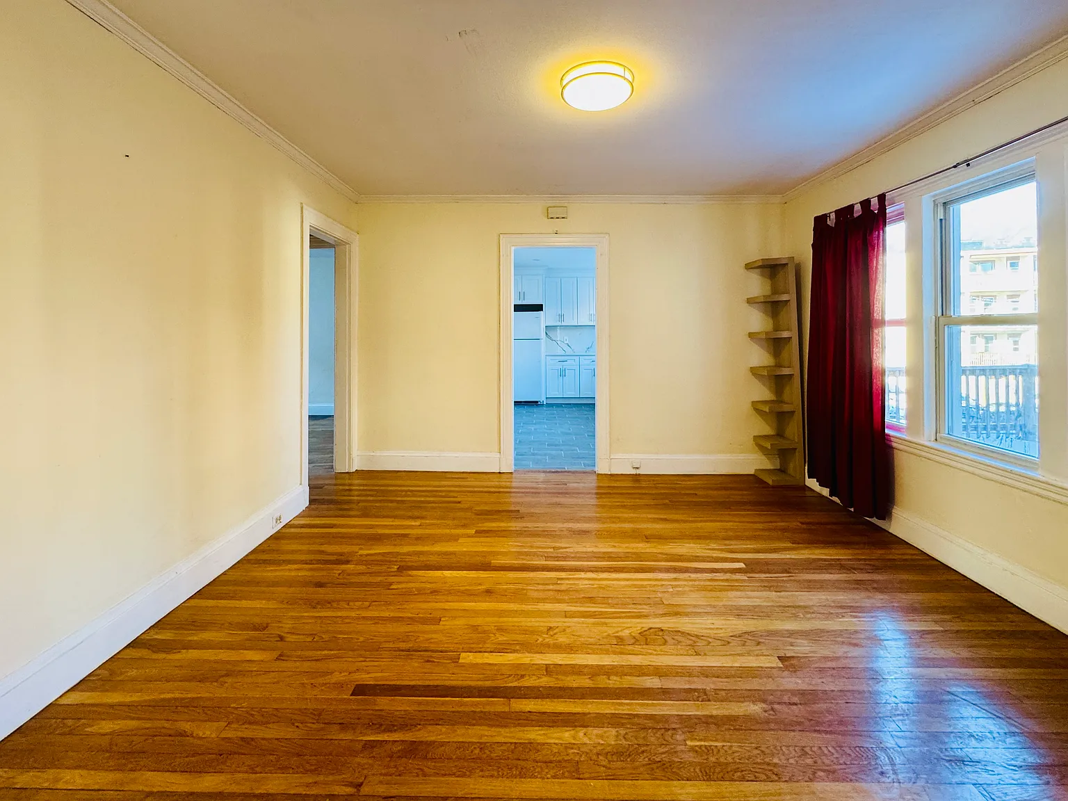 4 bed, $4,200 — Photo 3