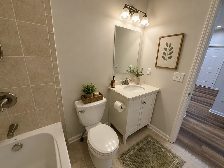202 Lamont St — Photo 15