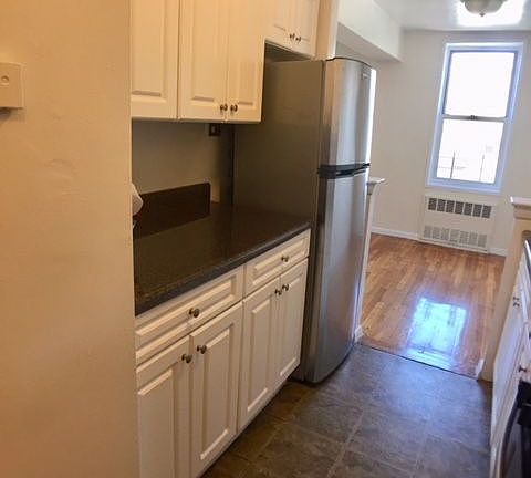 4th image of 6555 Broadway APT 4L