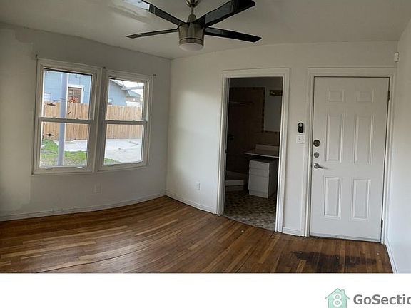4th image of 430 Kathy Dr