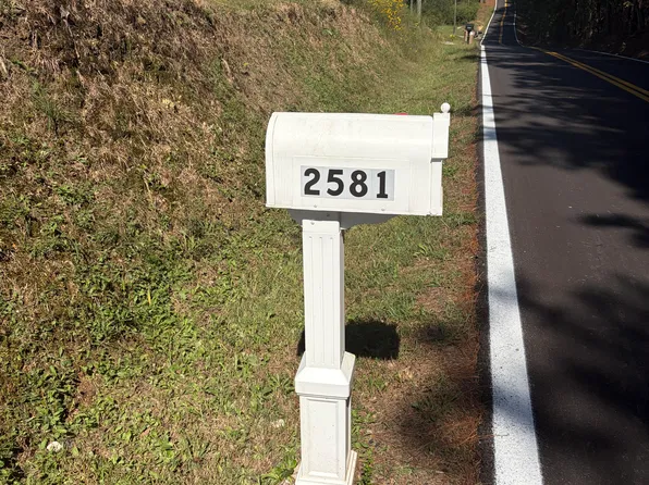 2581 Prospect Rd, Dalton, GA 30721