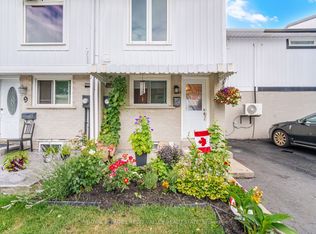 10 Gladstone Sq, Brampton, ON L6S 2H5