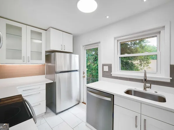 3510 Roswell Rd NW APT M4, Atlanta, GA 30305