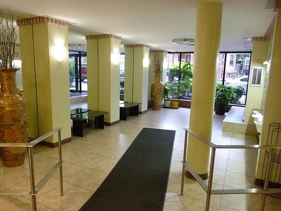 4th image of 275 Webster Ave APT 5G