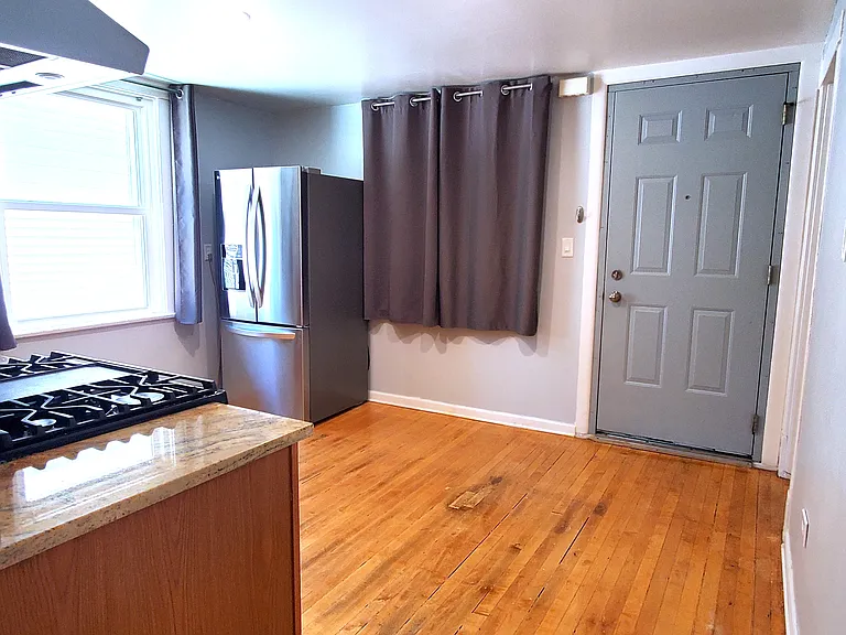 4113 N Kenneth Ave #2 — Photo 8