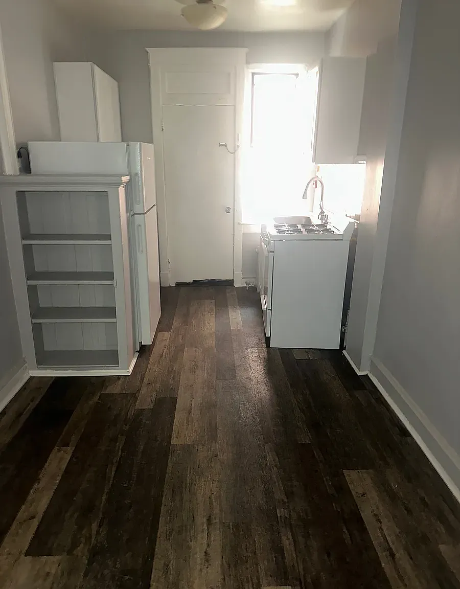 Minerva Court Apartments — Photo 4