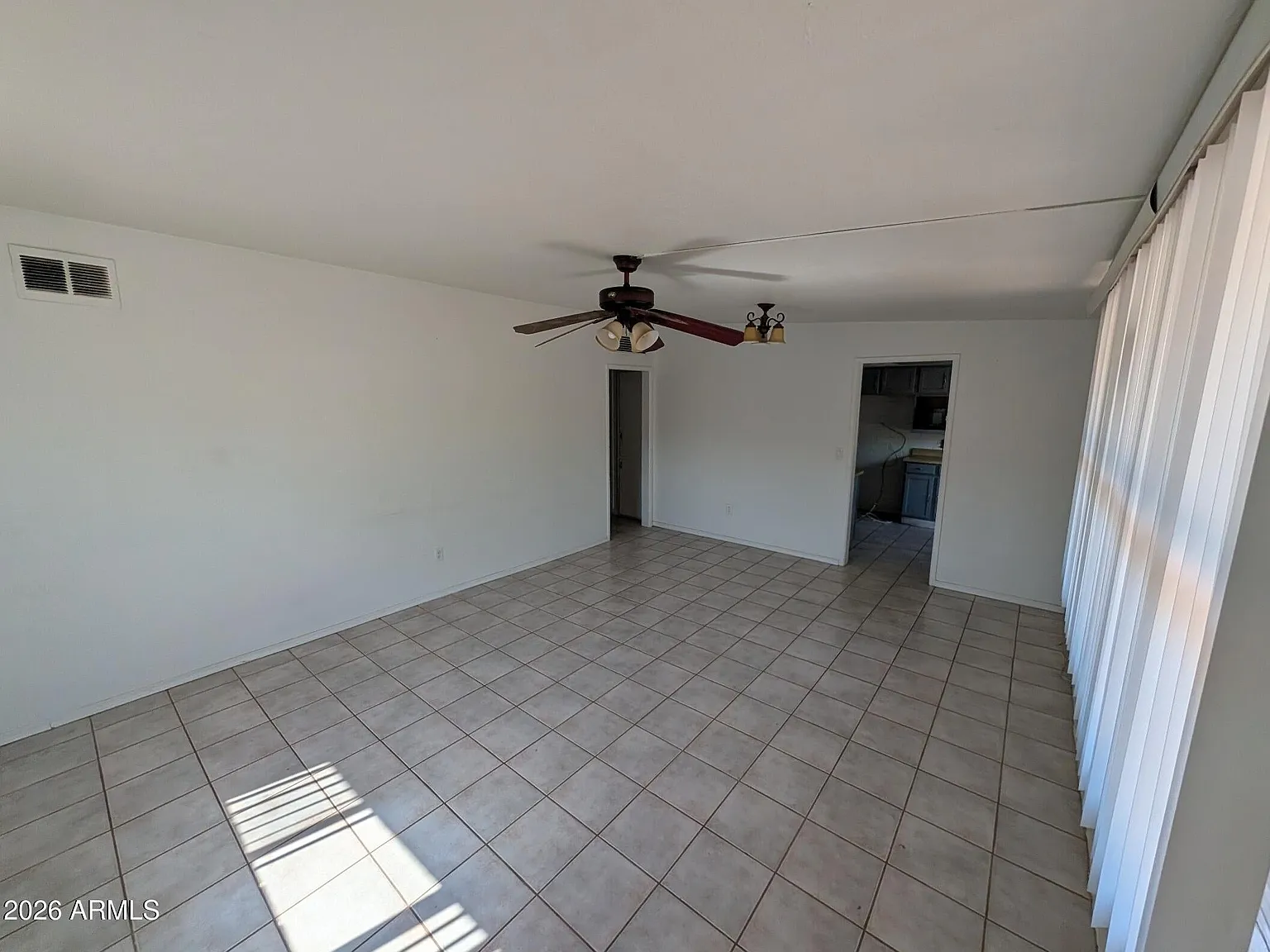 3 bed, 1661 sqft, $3,000 — Photo 2