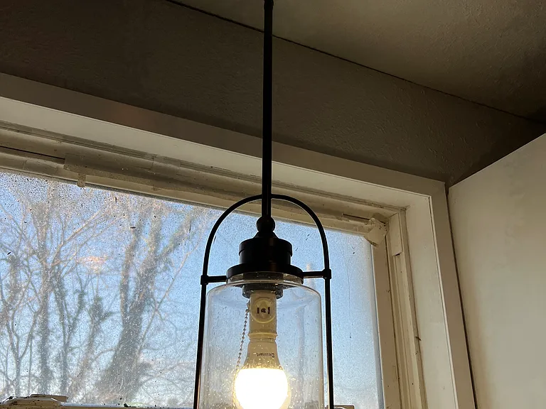 405 Linden Cir #4 — Photo 6