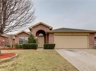 329 Tioga Dr, Arlington, TX 76002
