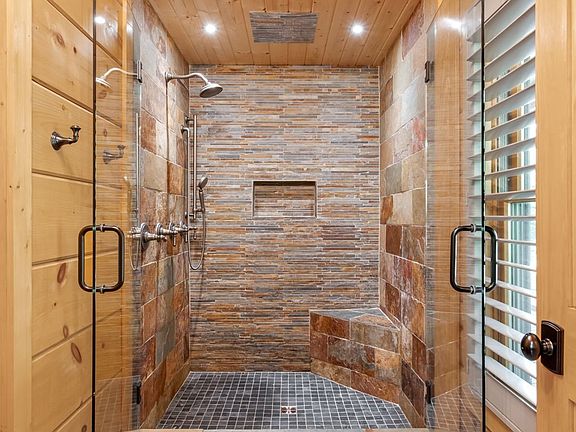 20th image of 6011 Garrison Springs Rd