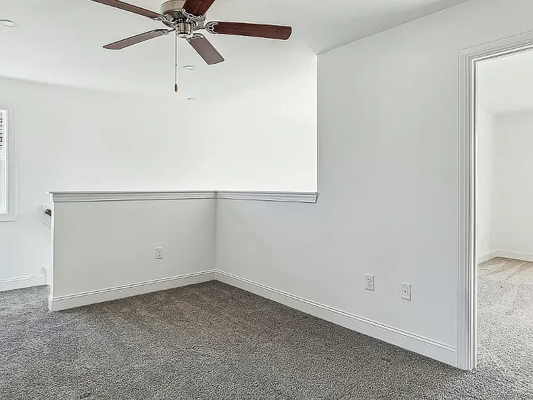 409 Kendall Dr — Photo 14