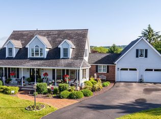 6 Blue Jay Dr, Bloomsburg, PA 17815