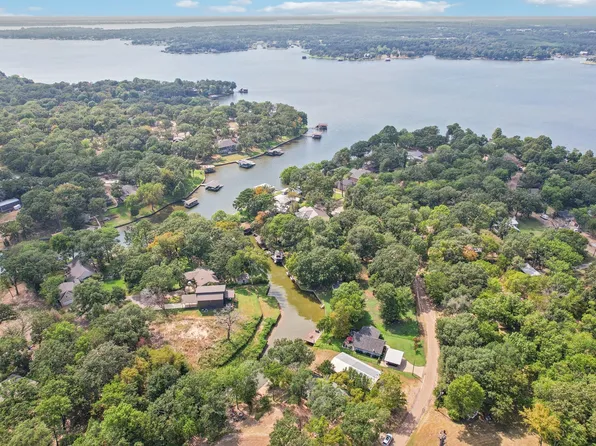 176 Bayside Cir, Malakoff, TX 75148