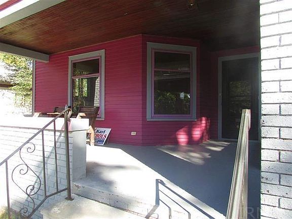 3rd image of 612 Cushing St