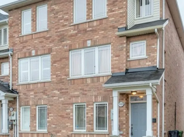 4269A Lawrence Ave E, Toronto, ON M1E 2S8