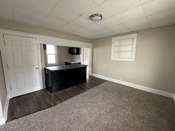 4th image of 358 Brighton Blvd