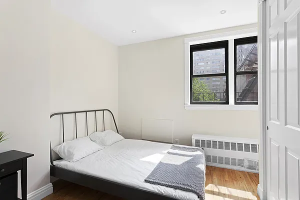 Rented by Cooper & Cooper Real Estate | media 9