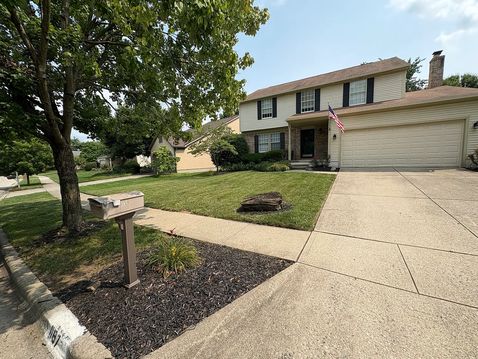 4 bed, 2.5 bath, 2241 sqft, $2,795 — Photo 2