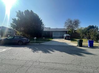 15861 Hawthorne Ave, Fontana, CA 92335