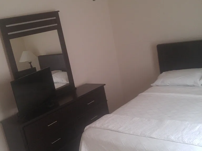 Broad Way Apartments — Photo 6
