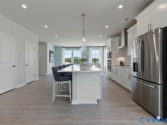 5th image of 239 Brattice Dr