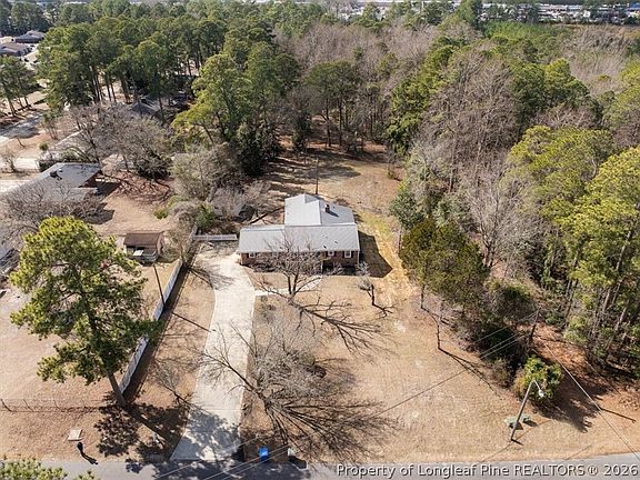 3rd image of 3901 Daytona Rd