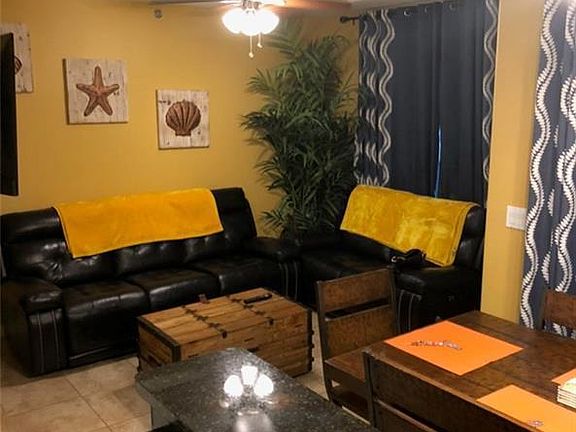 4th image of 107 E Pike St #4