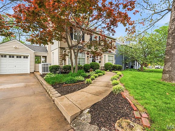 2nd image of 325 Woodside Dr