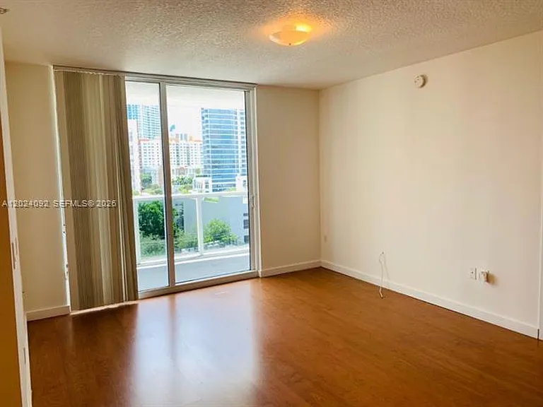 601 NE 23rd St #804 — Photo 9