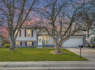 1965 Dover St, Broomfield, CO 80020