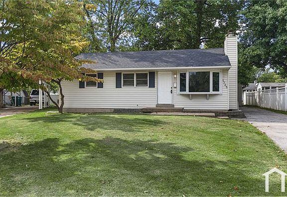 3rd image of 1725 Florissant Park Dr