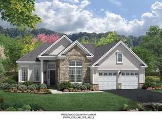 57 Country Club Dr, Monroe Twp, NJ 08831