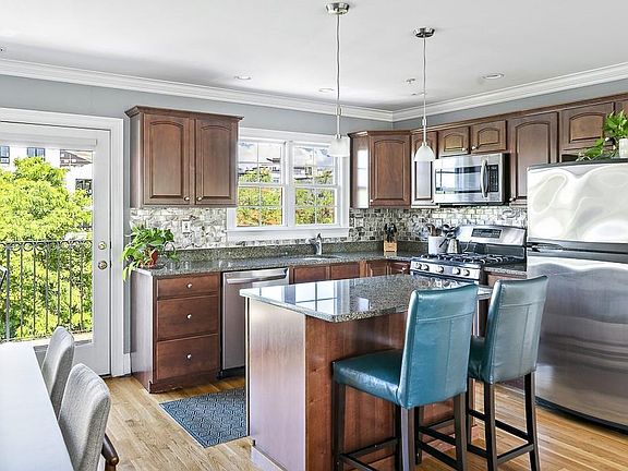 5th image of 50 B St APT 8
