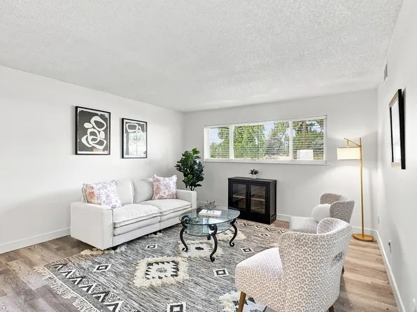 50 E Highline Cir #102, Centennial, CO 80122