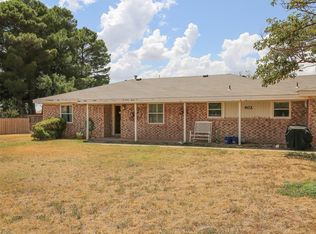 402 Main Ave, Ropesville, TX 79358