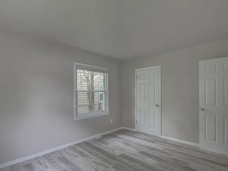 1008 Hovey St #ATK — Photo 13