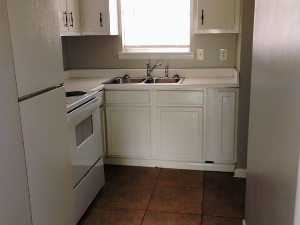 320 Taylor St, Scottsboro, AL 35768