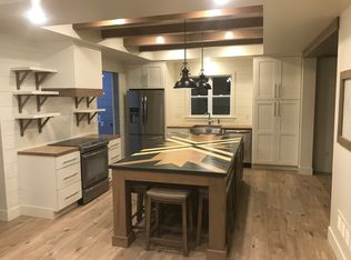 13827 155th St, Wellsburg, IA 50680