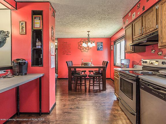 5th image of 6580 Victoria Shore Dr