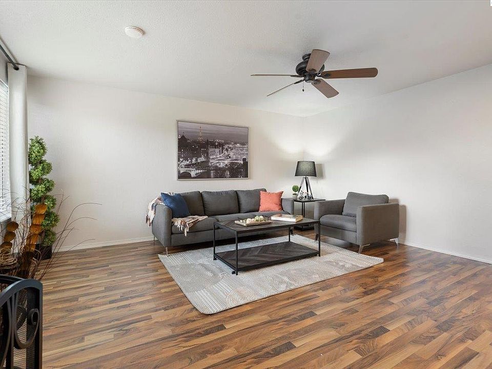 1st image of 303 Gage Blvd APT 220
