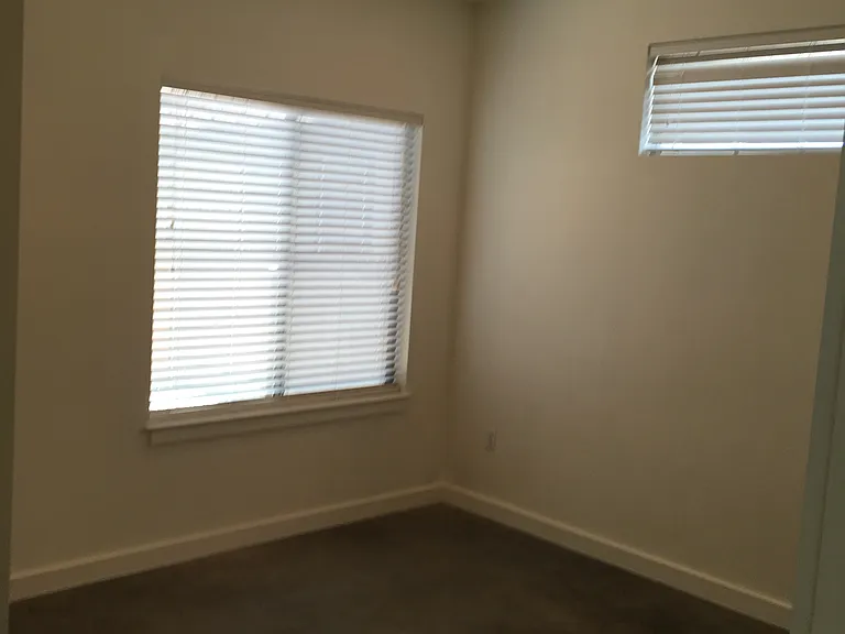 914 Morrow St — Photo 14