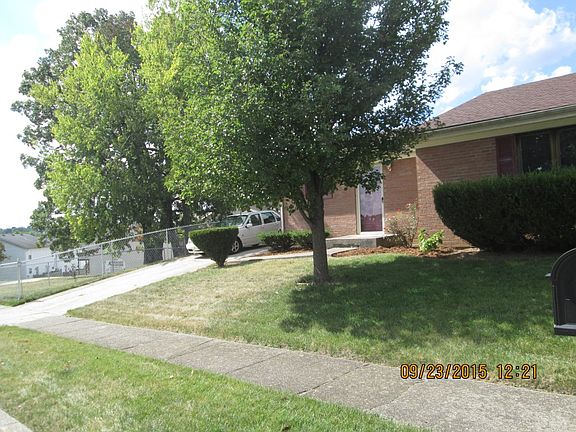 2nd image of 15B Ashwood Ct