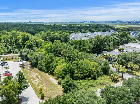 481 Jessen Ln, Wando, SC 29492