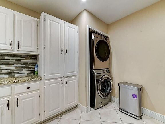 4th image of 4165 N Landar Drive