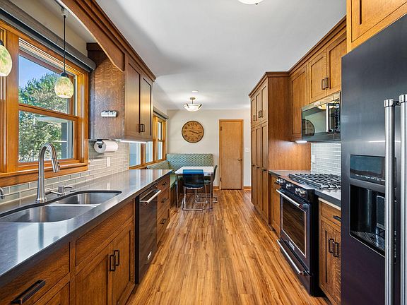 4th image of 2101 Regent Ave N