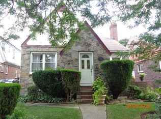 143-15 182nd Pl, Springfield Gardens, NY 11413