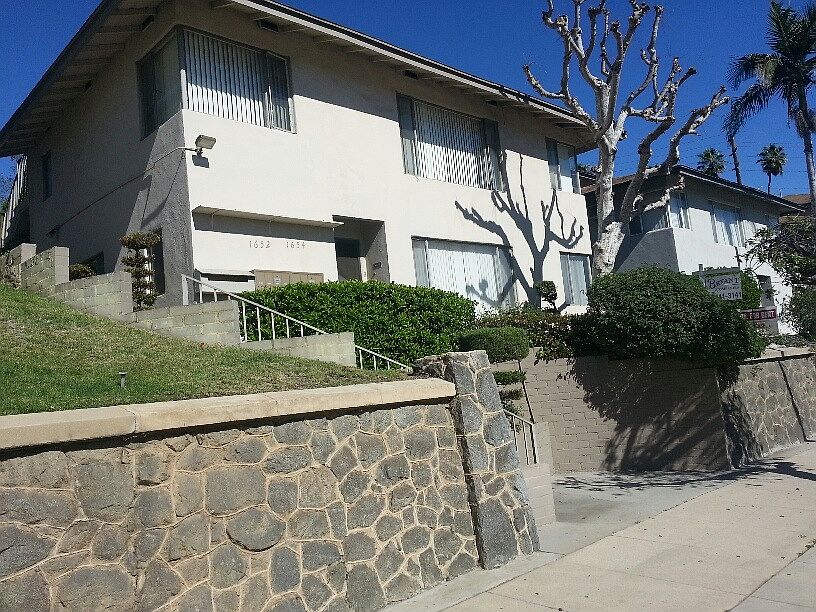 1st image of 1654 Huntington Dr APT G