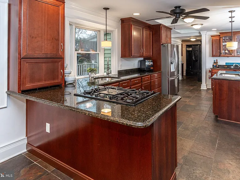24 Camelia Ct — Photo 4