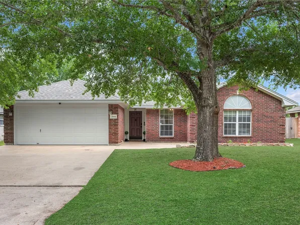 3988 Windfree Dr, College Station, TX 77845